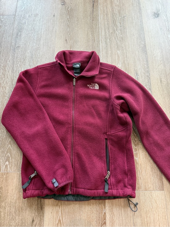 The North Face Jackets & Blazers - The North Face Women's Burgundy Full-Zip Fleece Jacket